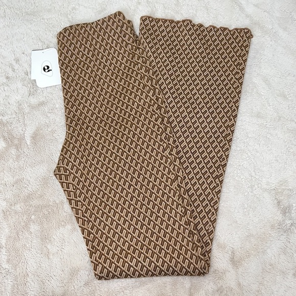 Elodie Flare Brown Geo Print Knit Leggings Pants - Size X Small, NWT - Picture 6 of 12